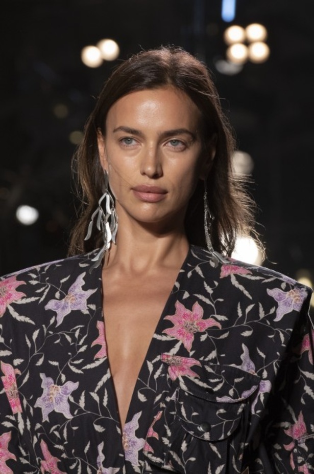 اسبوع الموضة في باريس 2019 مجموعة الالبسة الجاهزة من إيزابيل مارانت لربيع وصيف 2020