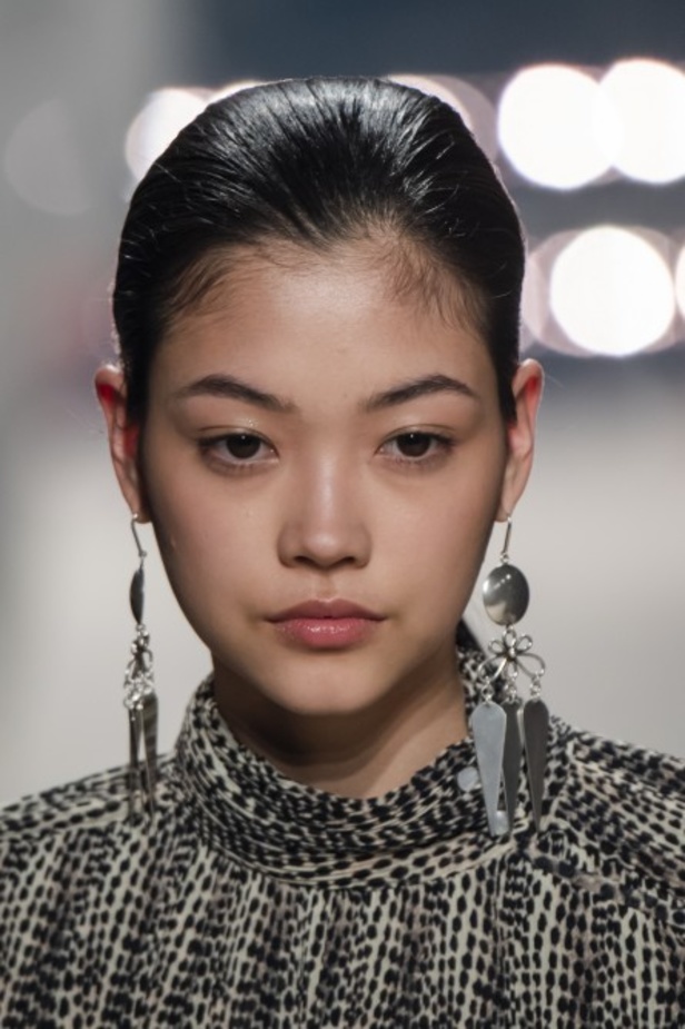 ازياء Isabel Marant لخريف وشتاء 2020 خلال اسبوع الموضة في باريس