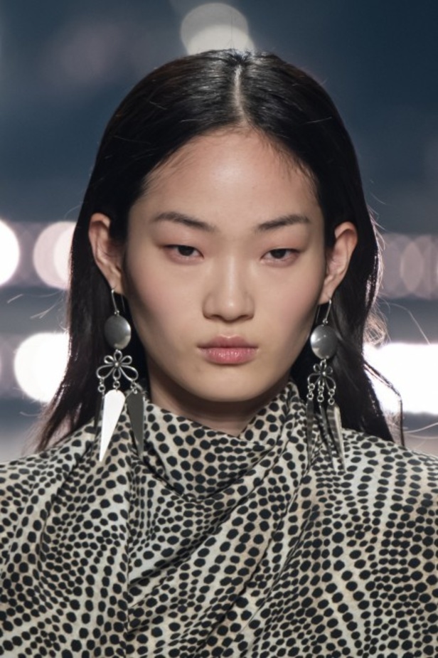 ازياء Isabel Marant لخريف وشتاء 2020 خلال اسبوع الموضة في باريس