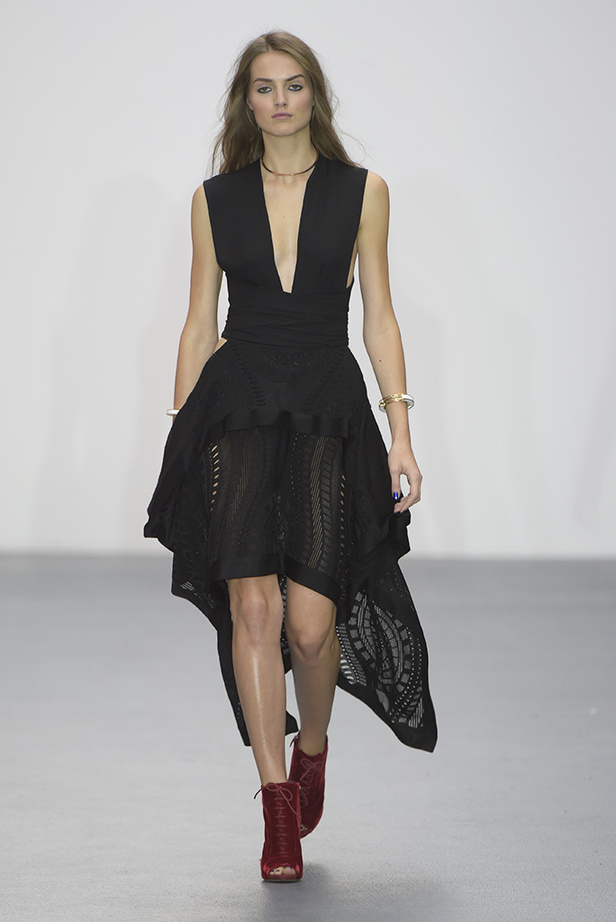 مجموعة Issa لربيع و صيف 2016