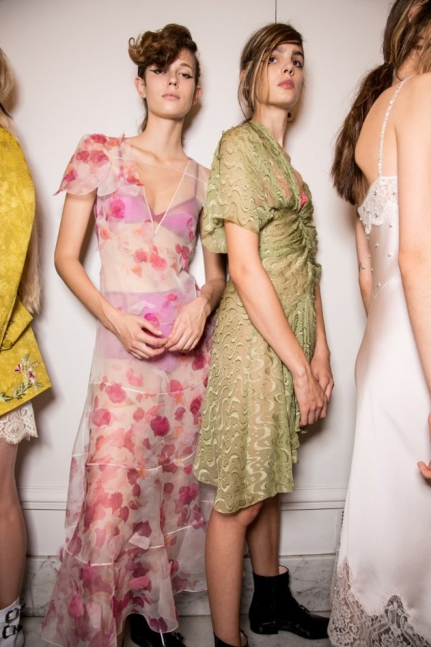 مجموعة "جون غاليانو" John Galliano لموسم ربيع وصيف 2018