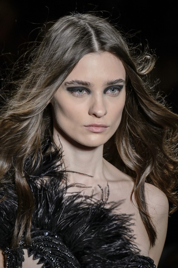 مجموعة جوليان ماكدونالد للألبسة الجاهزة لخريف و شتاء 2017