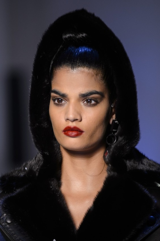 مجموعة "جان بول غوتييه" للهوت كوتور لخريف 2017