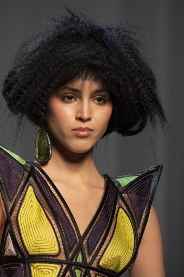 مجموعة الألبسة الراقية من جان بول غوتييه لربيع 2019