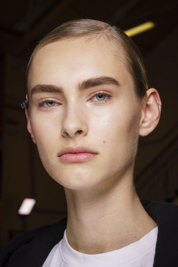 مجموعة JW Anderson للالبسة الجاهزة من اسبوع الموضة في لندن 2020