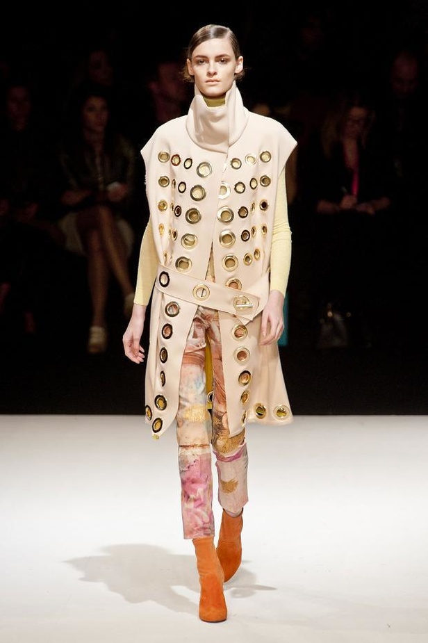 Just Cavalli: إنفجار الألوان والحياة النابضة