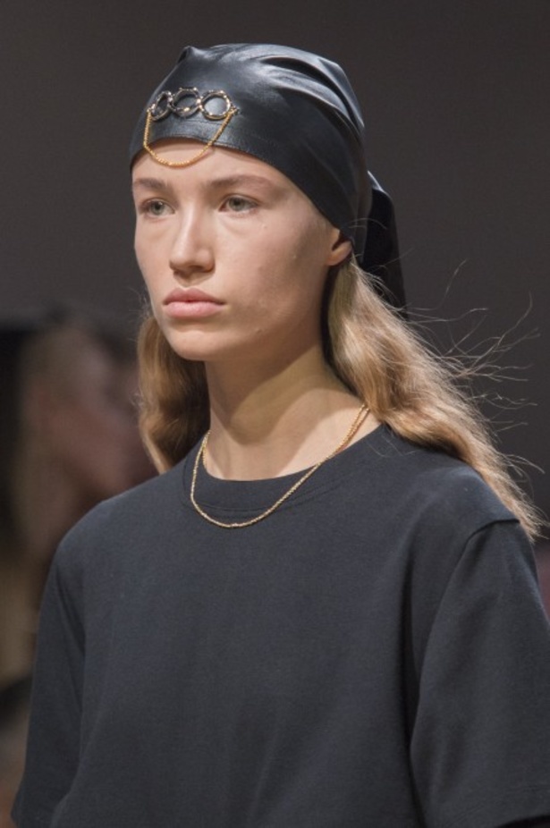 مجموعة جاي دبليو اندرسون لموسم ربيع وصيف 2019