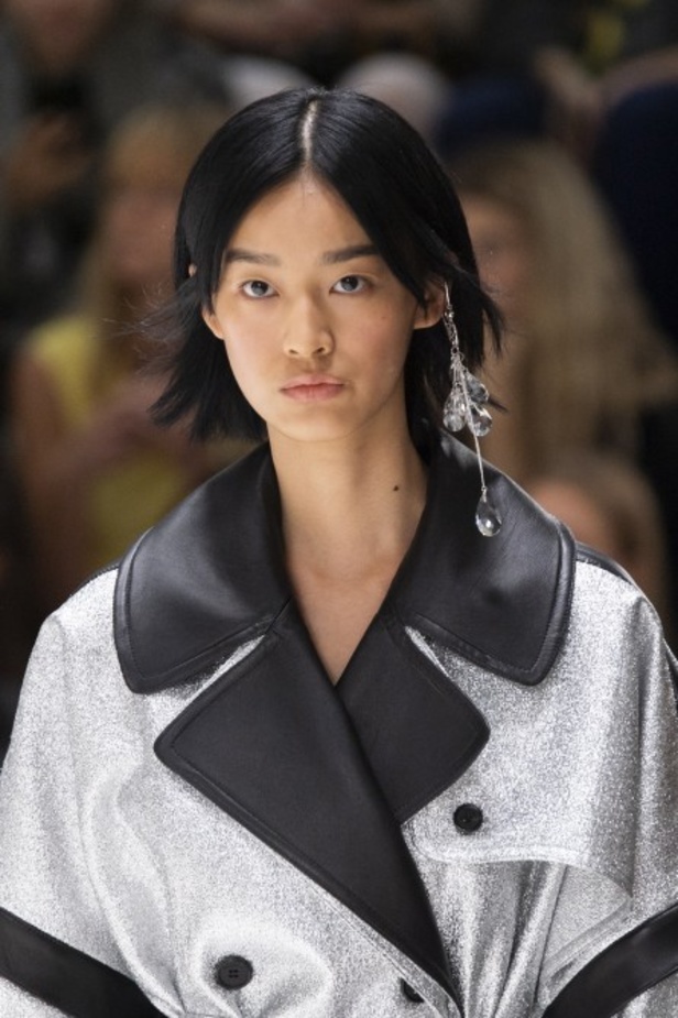 اسبوع الموضة في لندن 2019 مجموعة JW ANDERSON  للأزياء الجاهزة  لربيع وصيف 2020