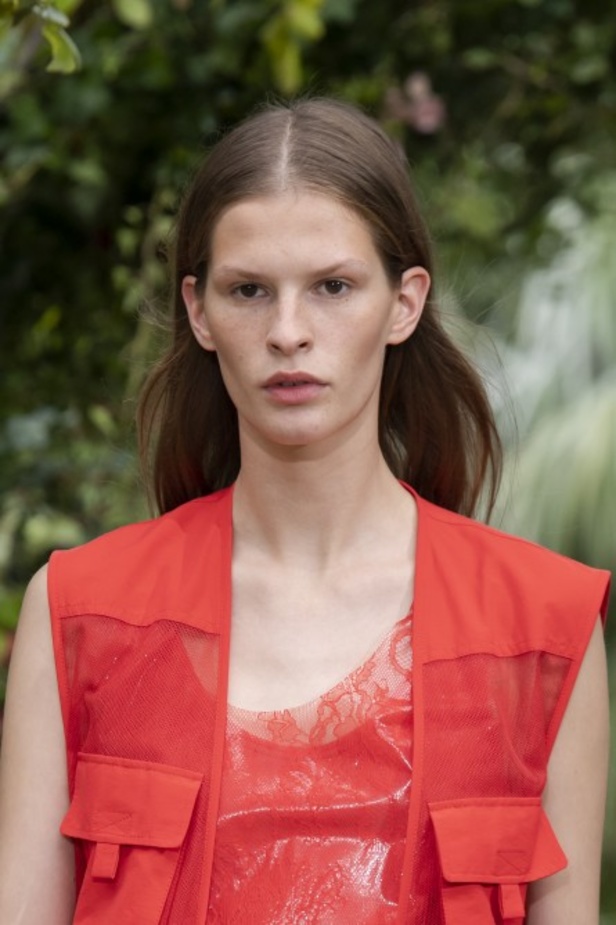 عرض ازياء مجموعة كنزو Kenzo لربيع وصيف 2021 من اسبوع الموضة في باريس