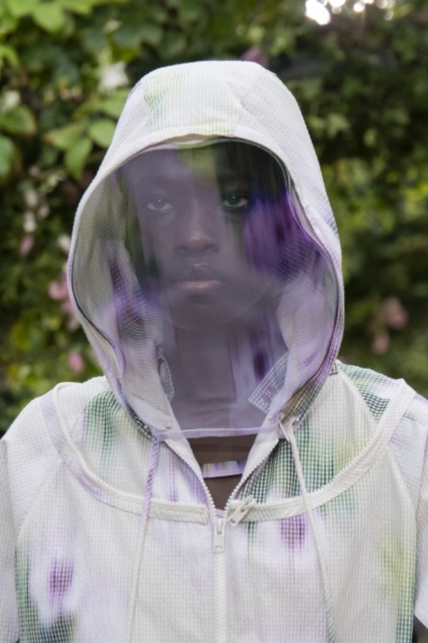 عرض ازياء مجموعة كنزو Kenzo لربيع وصيف 2021 من اسبوع الموضة في باريس