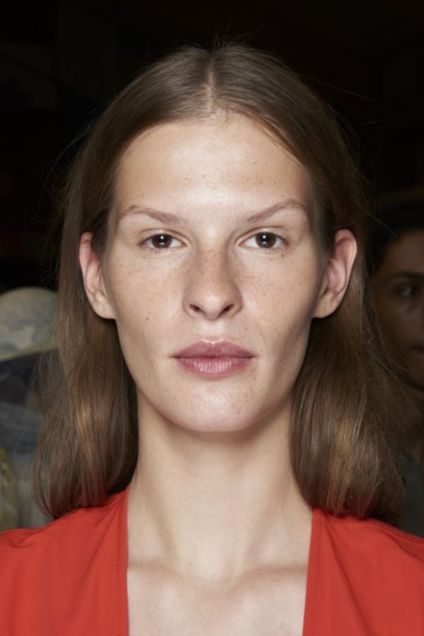 عرض ازياء مجموعة كنزو Kenzo لربيع وصيف 2021 من اسبوع الموضة في باريس