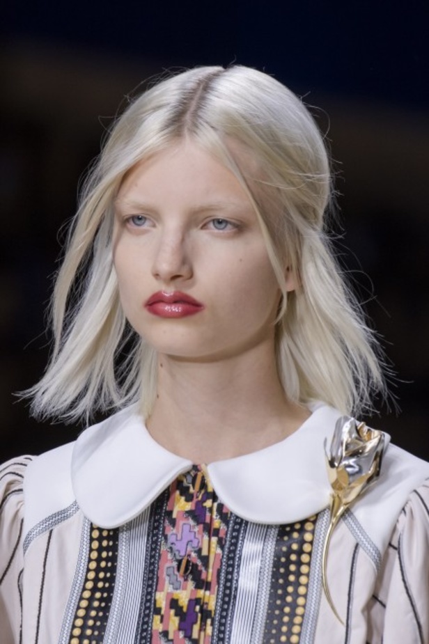 إطلالات فائقة الأناقة خلال عرض Louis Vuitton لربيع وصيف 2020