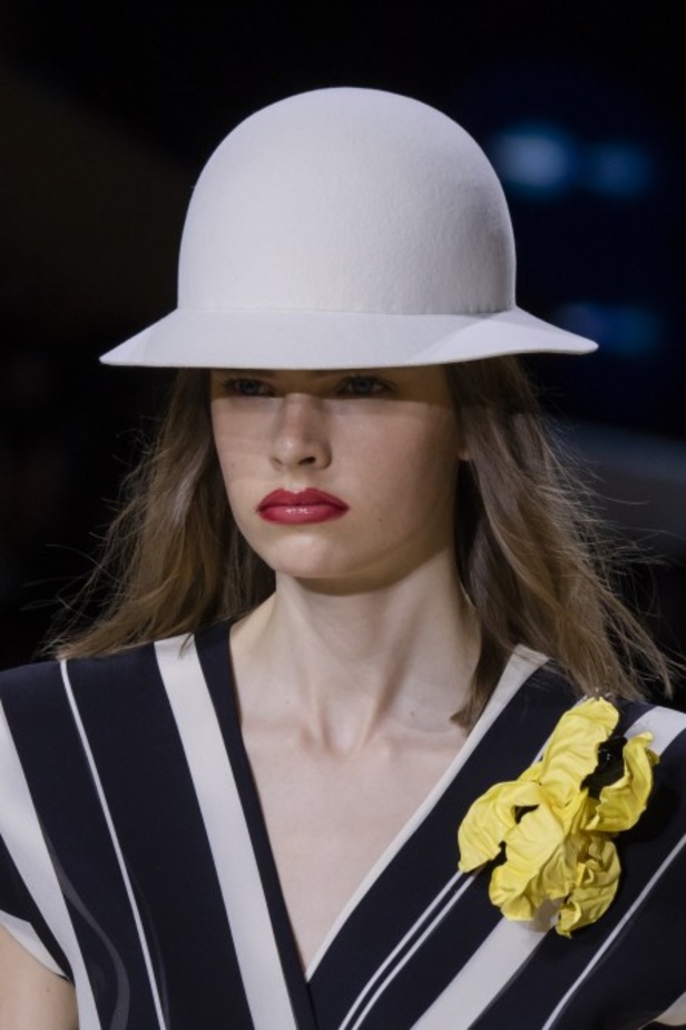 إطلالات فائقة الأناقة خلال عرض Louis Vuitton لربيع وصيف 2020