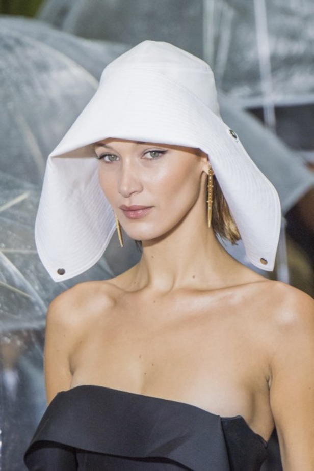 اسبوع الموضة في باريس 2019 عرض أزياء LANVIN لربيع وصيف 2020