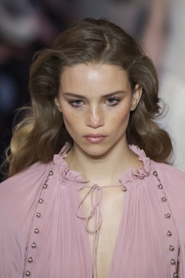 عرض مجموعة Lanvin FW20 في باريس 