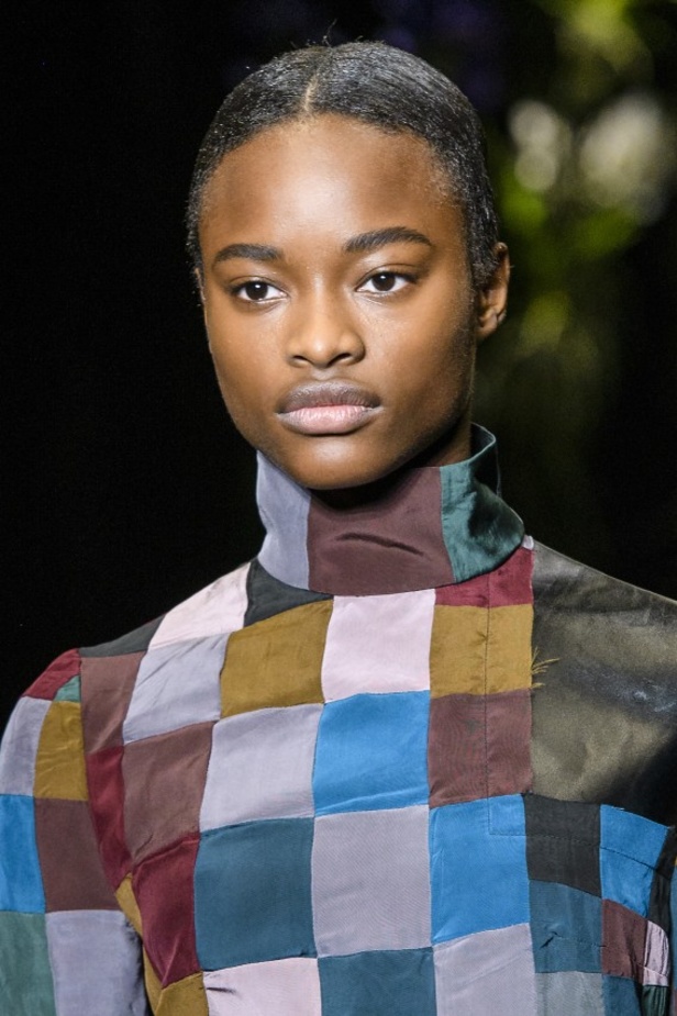 مجموعة لويفي Loewe لخريف وشتاء 2017