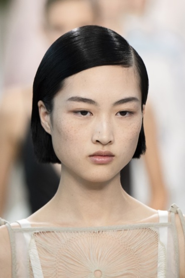 اسبوع الموضة في باريس 2019 مجموعة لويفي لربيع وصيف 2020