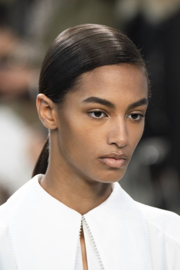 اسبوع الموضة في باريس 2019 مجموعة لويفي لربيع وصيف 2020