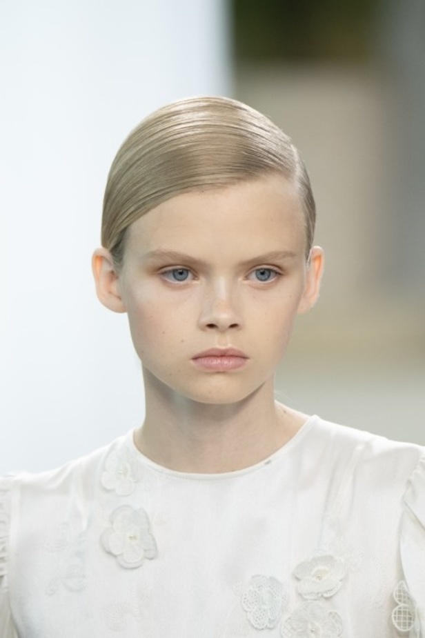 اسبوع الموضة في باريس 2019 مجموعة لويفي لربيع وصيف 2020