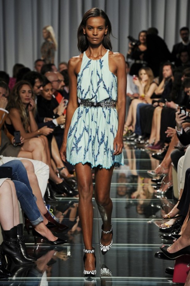 مجموعة Louis Vuitton Cruise... كيف تصنع البهجة؟