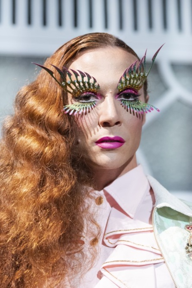 اسبوع الموضة في باريس 2019 مجموعة الالبسة الجاهزة من MANISH ARORA لربيع وصيف 2020