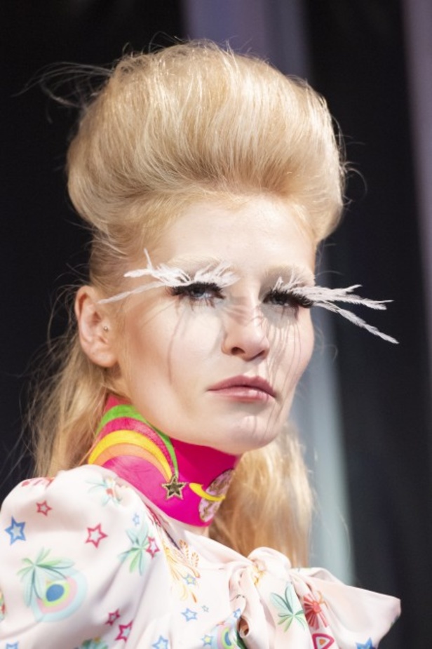 اسبوع الموضة في باريس 2019 مجموعة الالبسة الجاهزة من MANISH ARORA لربيع وصيف 2020