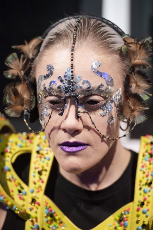 اسبوع الموضة في باريس 2019 مجموعة الالبسة الجاهزة من MANISH ARORA لربيع وصيف 2020