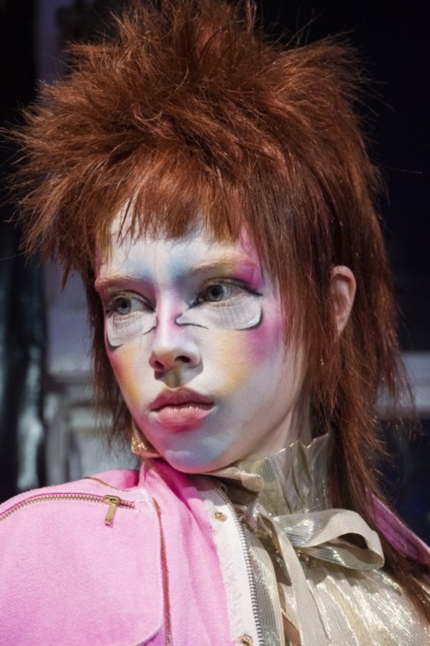 اسبوع الموضة في باريس 2019 مجموعة الالبسة الجاهزة من MANISH ARORA لربيع وصيف 2020