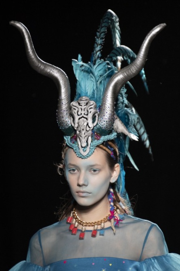 مجموعة Manish Arora للألبسة الجاهزة لخريف وشتاء 2019