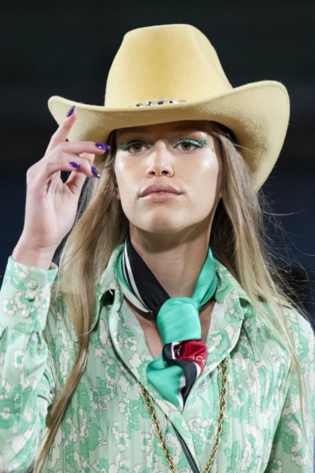 اسبوع الموضة في نيويورك 2019 عرض مجموعة  marc jacobs ربيع وصيف 2020