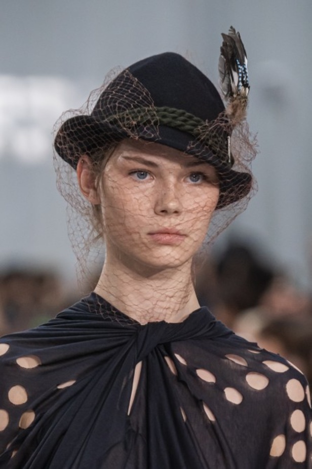 اسبوع الموضة في باريس 2019 مجموعة MAISON MARGIELA  لربيع وصيف 2020