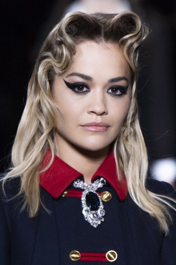 عرض أزياء دار Miu Miu لخريف وشتاء 2020-2021