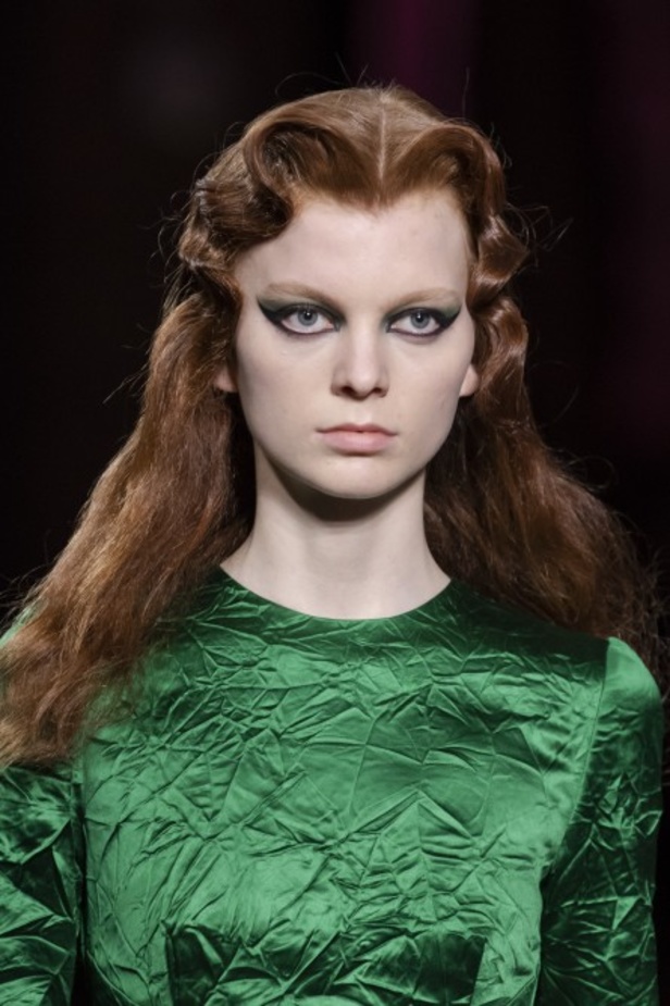 عرض أزياء دار Miu Miu لخريف وشتاء 2020-2021