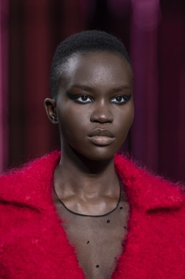 عرض أزياء دار Miu Miu لخريف وشتاء 2020-2021