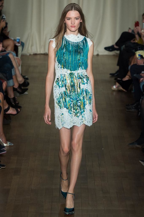 Marchesa : أحلام وردية من عالم الأميرات