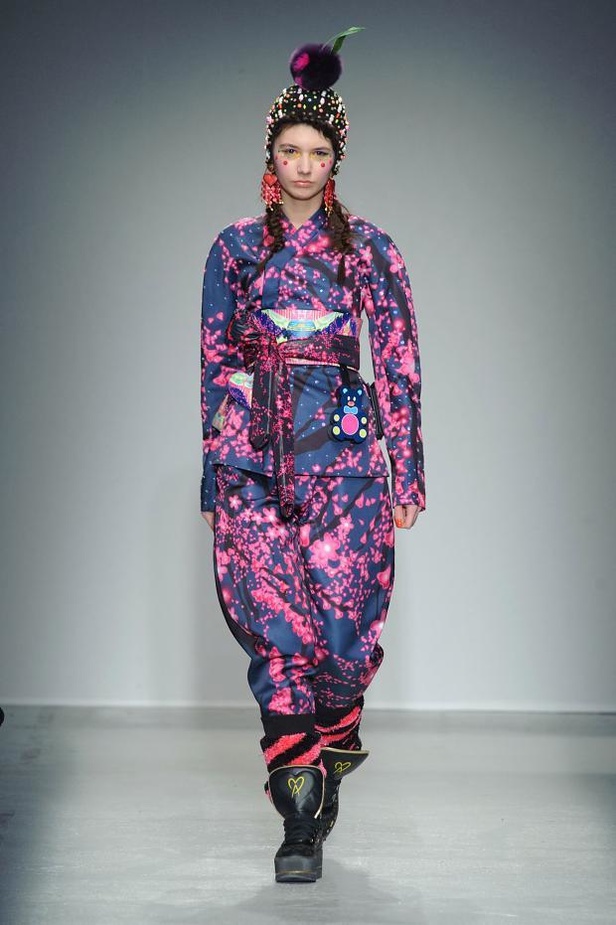 Manish Orora: الجنون الفني