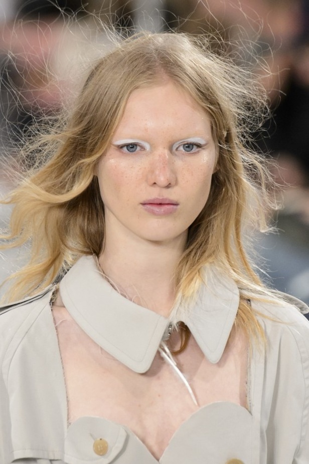 عرض أزياء ميزون مارجيلا لخريف وشتاء 2017-2018