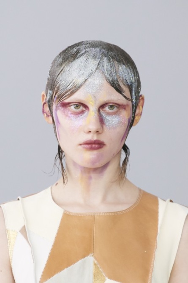 خطوط تجريدية في عرض مجموعة Marni FW20