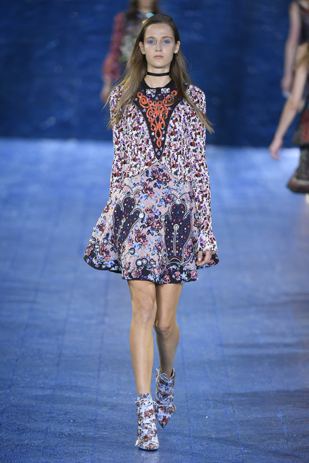 مجموعة  Mary Katrantzou لربيع وصيف 2016