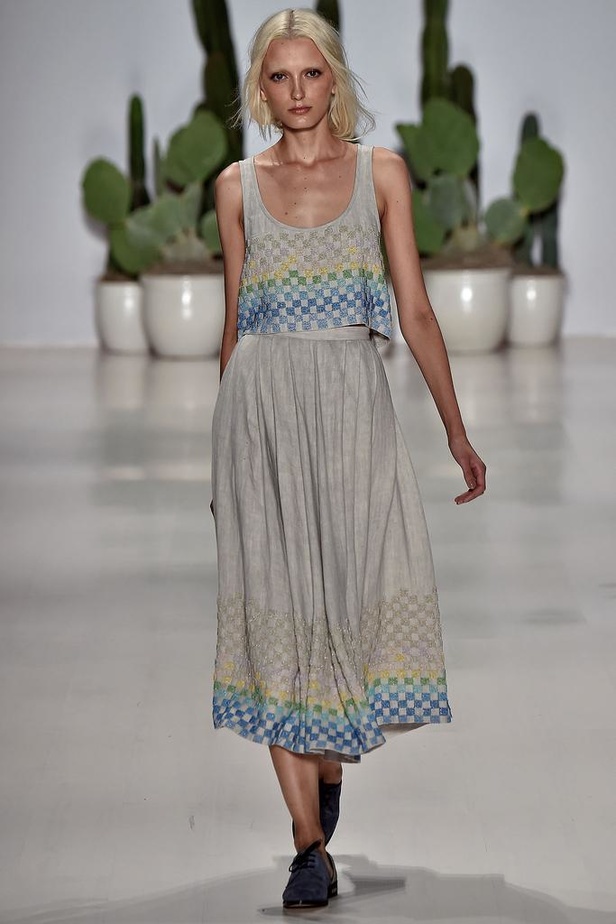 Mara Hoffman لإطلالة صيفية رائعة...