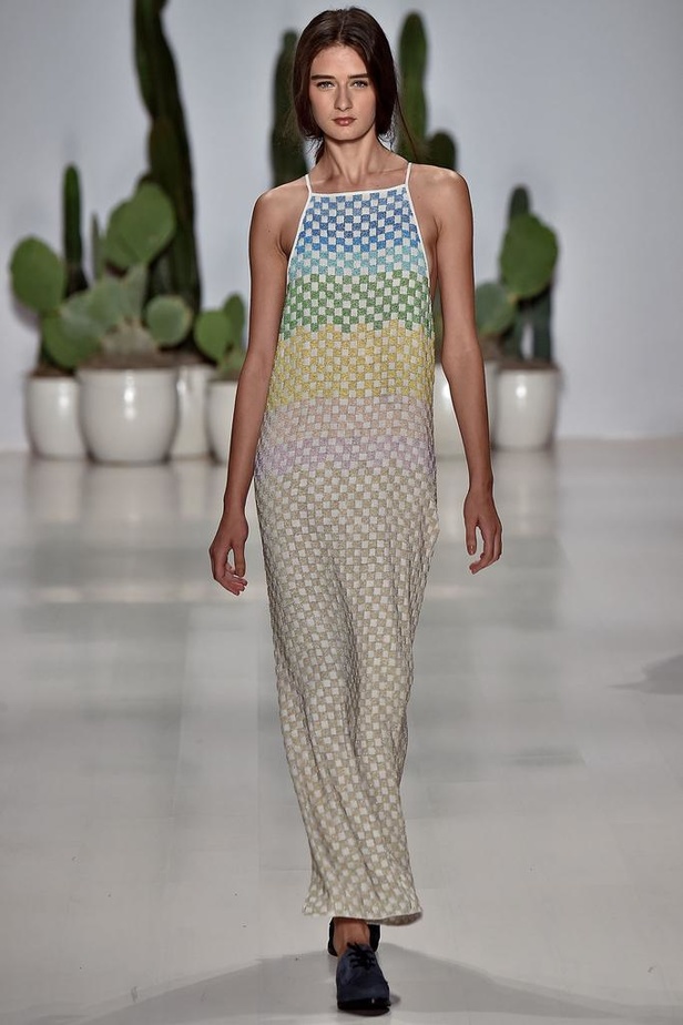 Mara Hoffman لإطلالة صيفية رائعة...