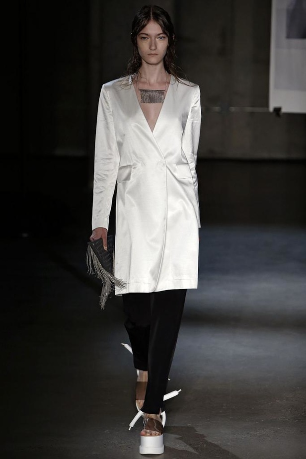 Maison Martin Margiela مزيج حضارات بين الشرق والغرب