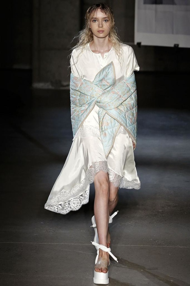 Maison Martin Margiela مزيج حضارات بين الشرق والغرب