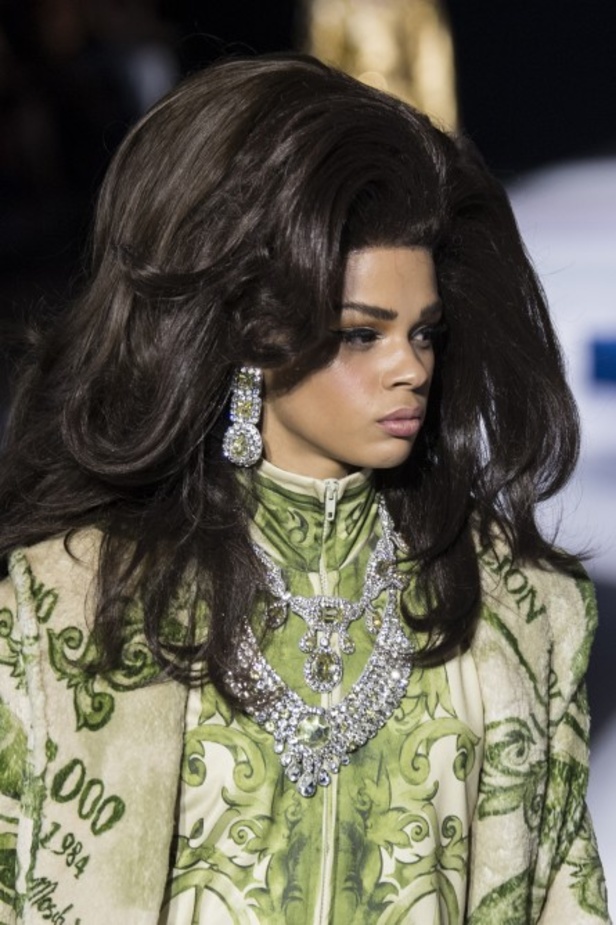 مجموعة Moschino  للألبسة الجاهزة لخريف و شتاء 2019