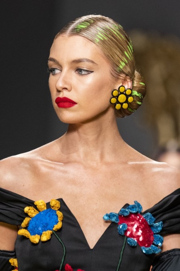 اسبوع الموضة في ميلان 2019  اخر صيحات MOSCHINO  لربيع وصيف 2020  