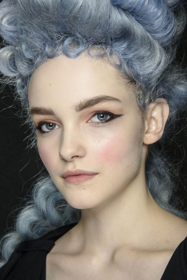 مجموعة موسكينو MOSCHINO لخريف وشتاء 2020-2021 من ميلانو