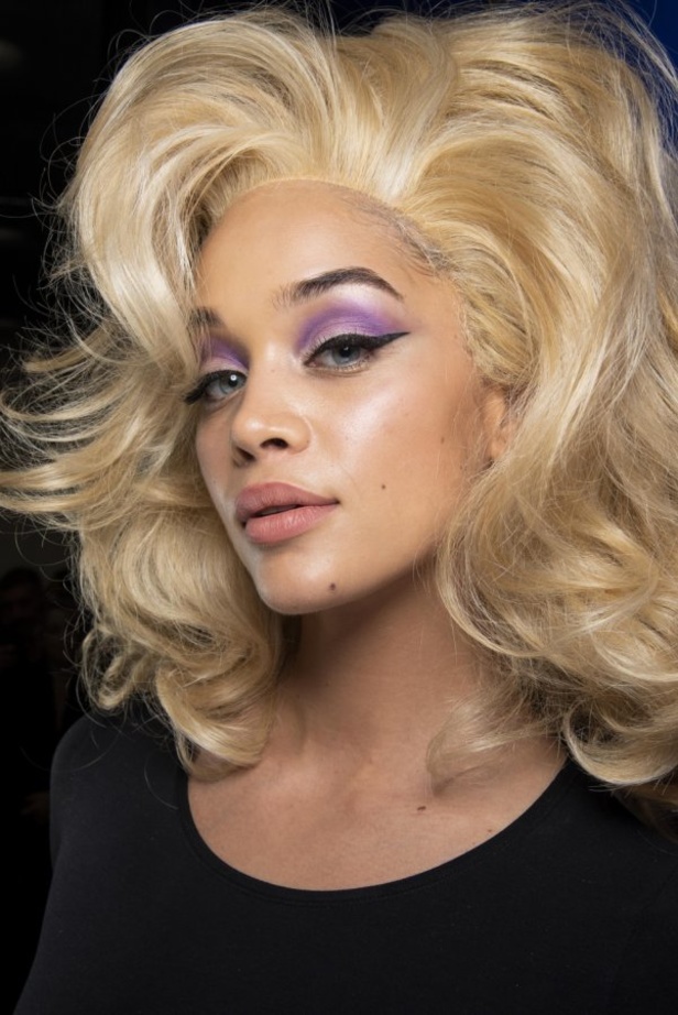 مجموعة Moschino  للألبسة الجاهزة لخريف و شتاء 2019