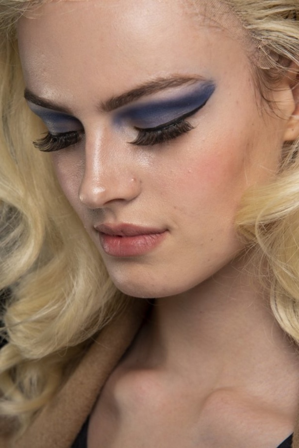 مجموعة Moschino  للألبسة الجاهزة لخريف و شتاء 2019