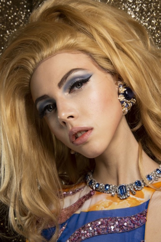 مجموعة Moschino  للألبسة الجاهزة لخريف و شتاء 2019