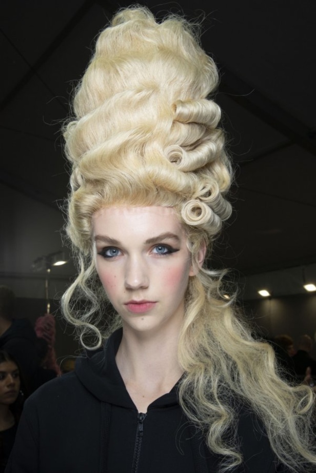 مجموعة موسكينو MOSCHINO لخريف وشتاء 2020-2021 من ميلانو